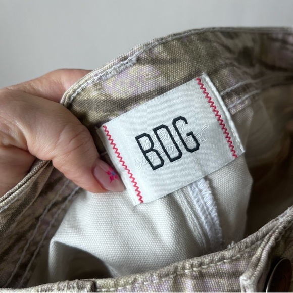 Urban Outfitters BDG Montana Canvas Pant in Camo Tiger Print 6 NWT - Picture 3 of 6